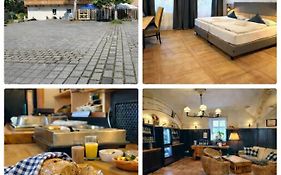 A8 Hotel Im Darchinger Hof Bed & Breakfast - Zwischen Holzkirchen Und Weyarn - Zwischen Muenchen Salzburg Und Innsbruck - Kurz Vor Dem Irschenberg